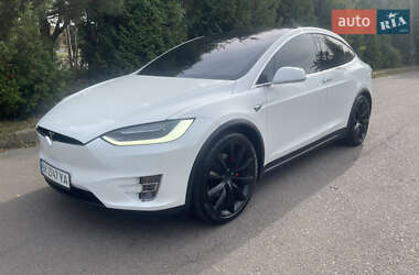 Позашляховик / Кросовер Tesla Model X 2017 в Києві