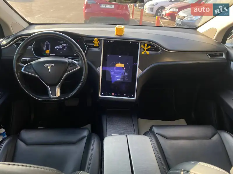 Внедорожник / Кроссовер Tesla Model X 2018 в 