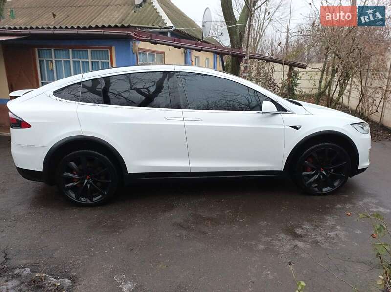 Внедорожник / Кроссовер Tesla Model X 2017 в Харькове