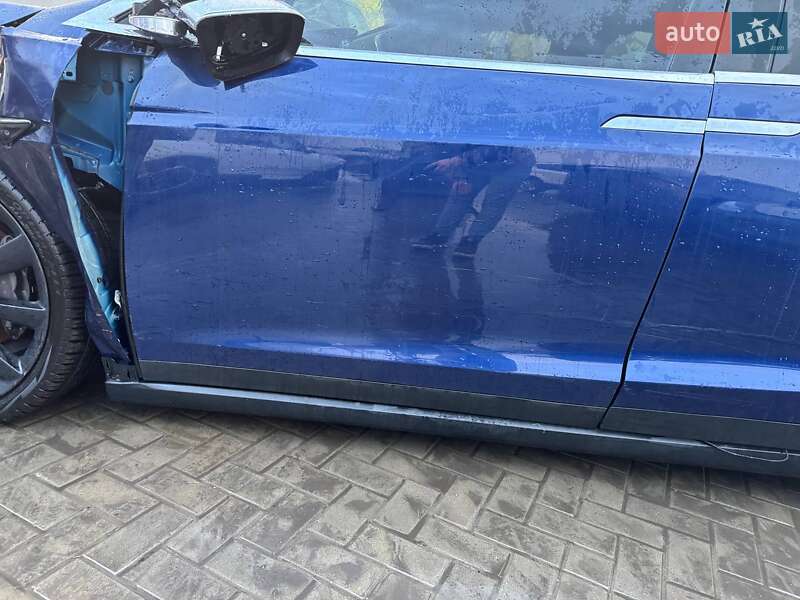 Позашляховик / Кросовер Tesla Model X 2017 в Луцьку фото 11 Позашляховик / Кросовер Tesla Model X 2017 в Луцьку