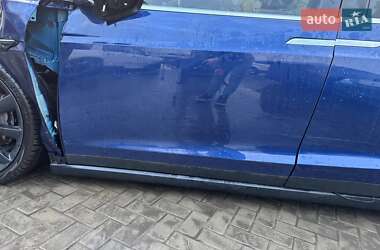 Внедорожник / Кроссовер Tesla Model X 2017 в 