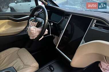 Внедорожник / Кроссовер Tesla Model X 2017 в 