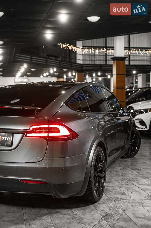 Позашляховик / Кросовер Tesla Model X 2019 в Одесі фото 5 Позашляховик / Кросовер Tesla Model X 2019 в Одесі