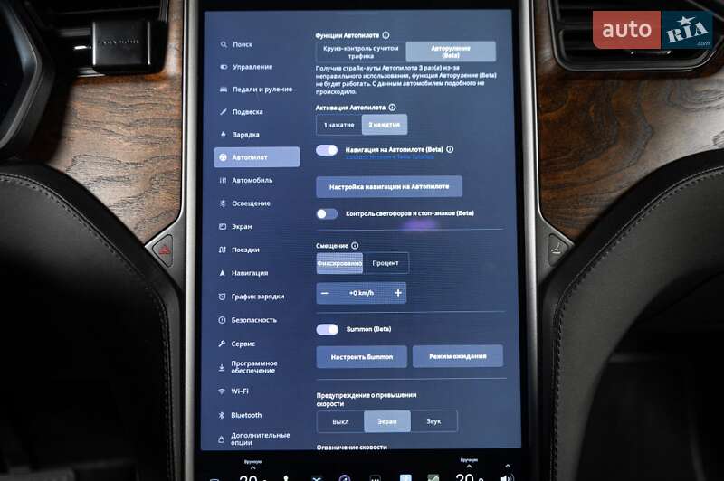 Позашляховик / Кросовер Tesla Model X 2019 в Одесі фото 44 Позашляховик / Кросовер Tesla Model X 2019 в Одесі