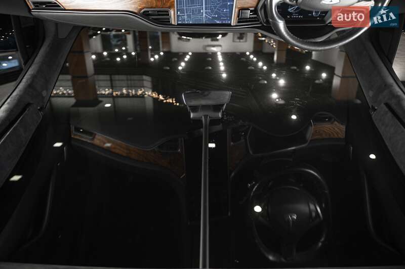 Позашляховик / Кросовер Tesla Model X 2019 в Одесі фото 56 Позашляховик / Кросовер Tesla Model X 2019 в Одесі