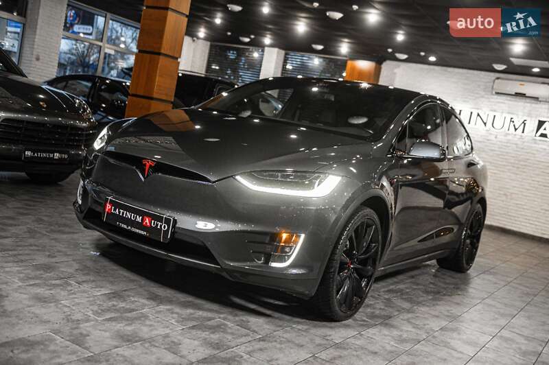 Позашляховик / Кросовер Tesla Model X 2019 в Одесі фото 58 Позашляховик / Кросовер Tesla Model X 2019 в Одесі