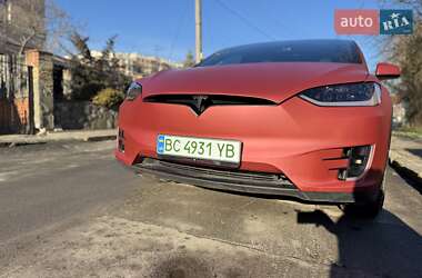 Позашляховик / Кросовер Tesla Model X 2017 в Львові