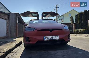 Позашляховик / Кросовер Tesla Model X 2017 в Львові