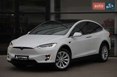 Внедорожник / Кроссовер Tesla Model X 2020 в 