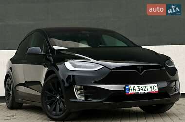 Позашляховик / Кросовер Tesla Model X 2017 в Тернополі