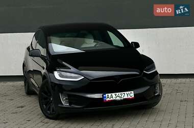 Позашляховик / Кросовер Tesla Model X 2017 в Тернополі