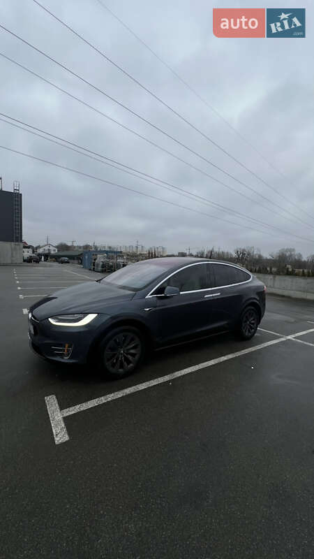 Позашляховик / Кросовер Tesla Model X 2018 в Бучі фото 3 Позашляховик / Кросовер Tesla Model X 2018 в Бучі