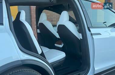 Позашляховик / Кросовер Tesla Model X 2022 в 