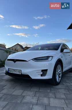 Внедорожник / Кроссовер Tesla Model X 2016 в Киеве