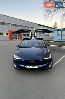 Внедорожник / Кроссовер Tesla Model X 2016 в 