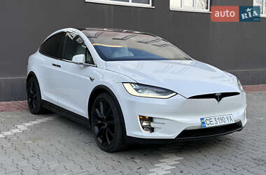 Позашляховик / Кросовер Tesla Model X 2018 в Чернівцях