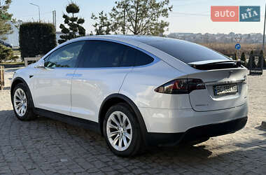 Позашляховик / Кросовер Tesla Model X 2018 в 