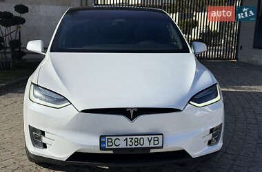 Позашляховик / Кросовер Tesla Model X 2018 в 