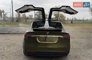 Позашляховик / Кросовер Tesla Model X 2020 в 