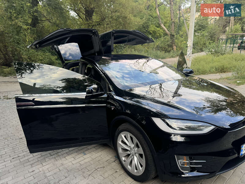 Внедорожник / Кроссовер Tesla Model X 2018 в Днепре