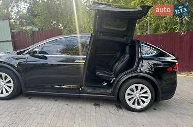 Внедорожник / Кроссовер Tesla Model X 2018 в 