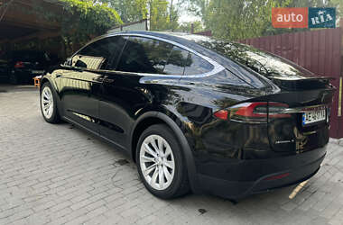 Внедорожник / Кроссовер Tesla Model X 2018 в 