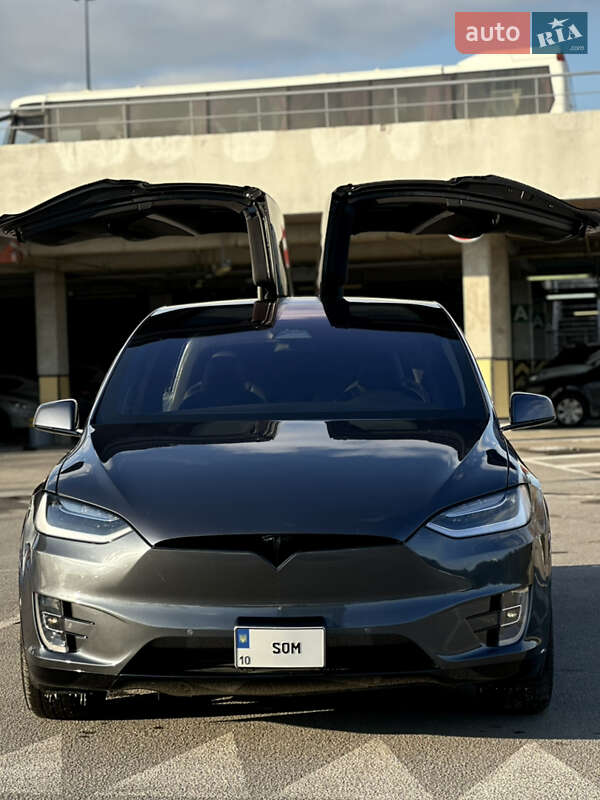 Позашляховик / Кросовер Tesla Model X 2018 в Києві