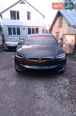 Внедорожник / Кроссовер Tesla Model X 2016 в 