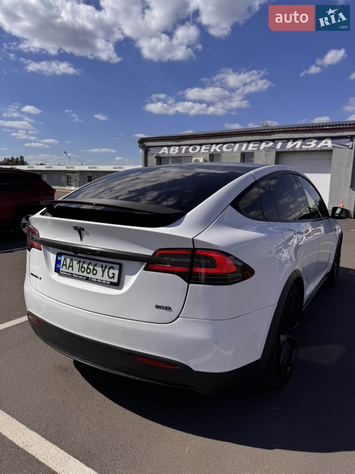 2016 Tesla Model X - мініатюра 3