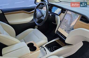 Внедорожник / Кроссовер Tesla Model X 2018 в 