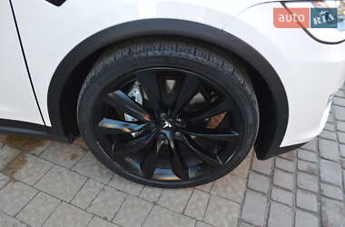 Внедорожник / Кроссовер Tesla Model X 2020 в 