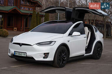 Позашляховик / Кросовер Tesla Model X 2016 в 