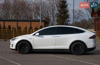 Позашляховик / Кросовер Tesla Model X 2016 в 