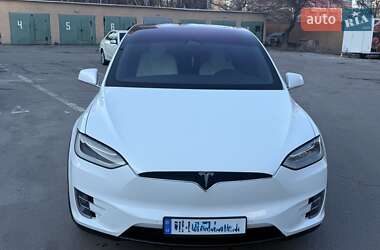 Позашляховик / Кросовер Tesla Model X 2020 в 