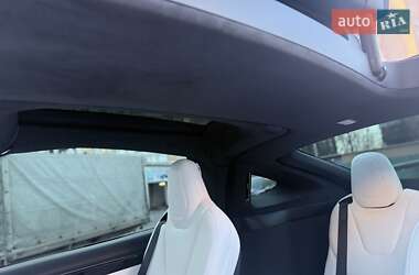 Позашляховик / Кросовер Tesla Model X 2020 в 