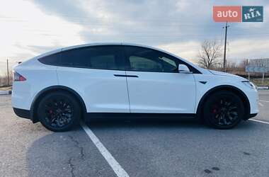 Внедорожник / Кроссовер Tesla Model X 2016 в 