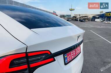 Внедорожник / Кроссовер Tesla Model X 2016 в 