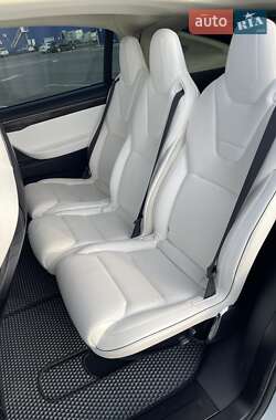 Внедорожник / Кроссовер Tesla Model X 2016 в 