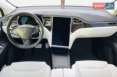 Внедорожник / Кроссовер Tesla Model X 2016 в 