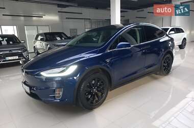 Позашляховик / Кросовер Tesla Model X 2016 в Хмельницькому