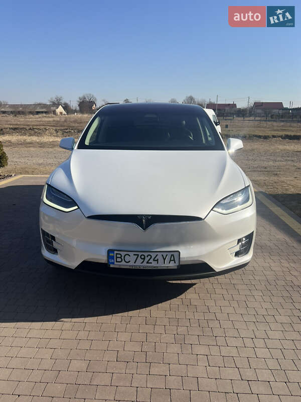 Внедорожник / Кроссовер Tesla Model X 2018 в 
