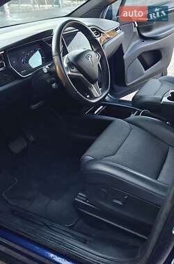 Внедорожник / Кроссовер Tesla Model X 2017 в 