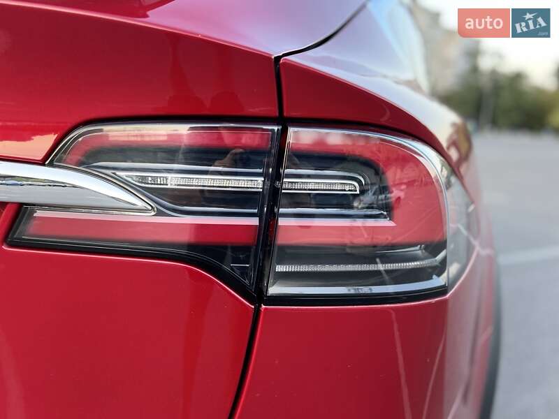 Внедорожник / Кроссовер Tesla Model X 2017 в Киеве