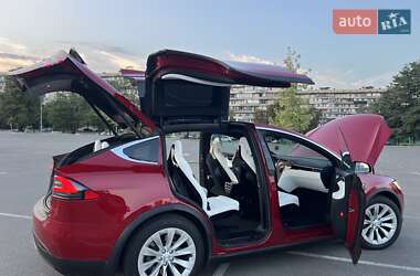 Внедорожник / Кроссовер Tesla Model X 2017 в 
