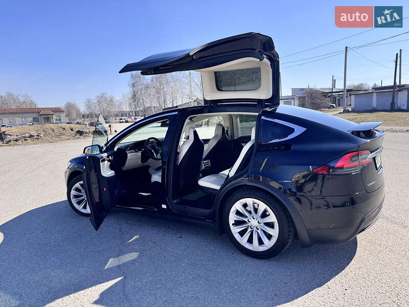 Внедорожник / Кроссовер Tesla Model X 2018 в Звягеле фото 9 Внедорожник / Кроссовер Tesla Model X 2018 в Звягеле