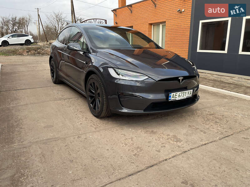 Tesla Model X 2022