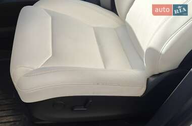 Внедорожник / Кроссовер Tesla Model X 2019 в Ужгороде