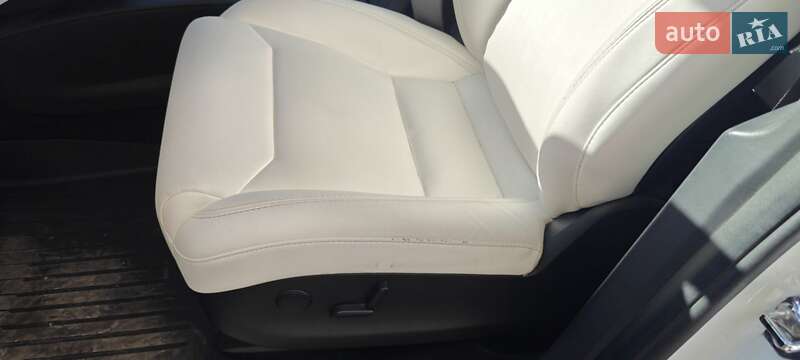 Внедорожник / Кроссовер Tesla Model X 2019 в Ужгороде