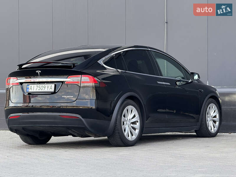 Позашляховик / Кросовер Tesla Model X 2019 в Києві
