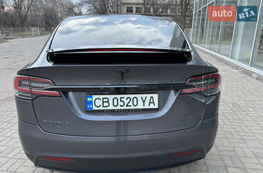 Позашляховик / Кросовер Tesla Model X 2019 в 